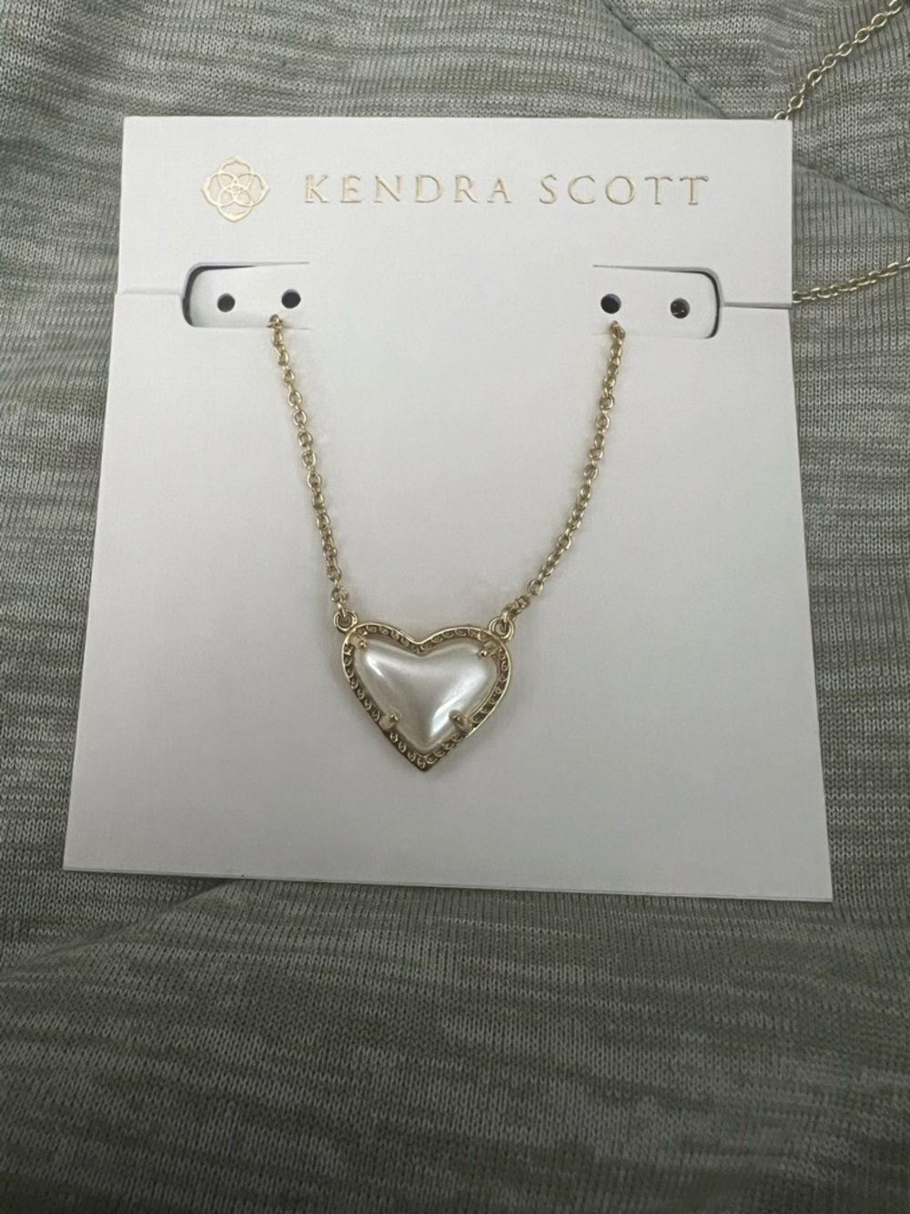 Kendra Scott Gold Heart Necklace with Pearl Inlay